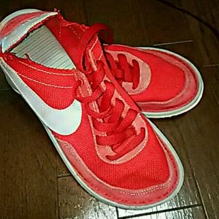 ナイキ(NIKE)のNIKEスニーカー(*´ω｀*)(スニーカー)