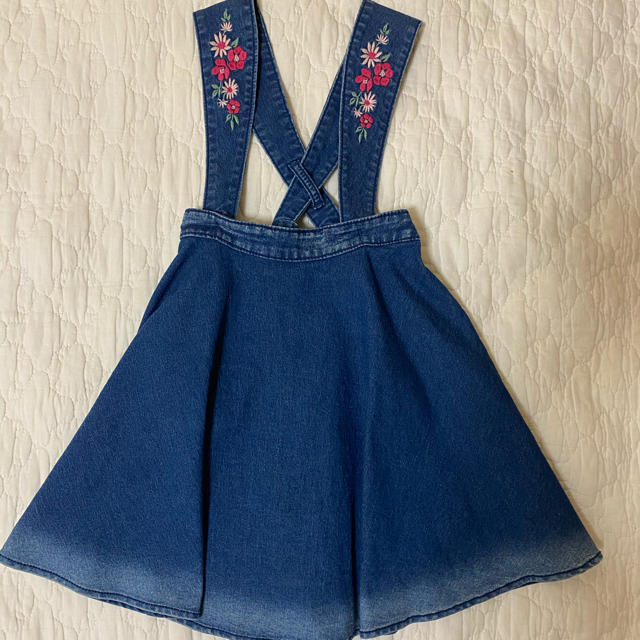 フレアーなジャンパースカート　美品　サイズ110 キッズ/ベビー/マタニティのキッズ服女の子用(90cm~)(スカート)の商品写真