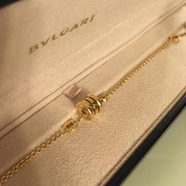 BVLGARI(ブルガリ)の♯ブルガリ･ビーゼロワン レディースのアクセサリー(ブレスレット/バングル)の商品写真