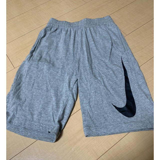 NIKE(ナイキ)のNIKE ladies ハーフパンツ スポーツ/アウトドアのランニング(ウェア)の商品写真