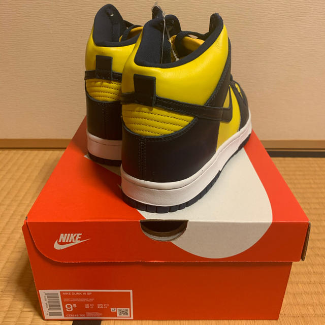 NIKE(ナイキ)のNIKE DUNK HI SP "MICHIGAN" メンズの靴/シューズ(スニーカー)の商品写真