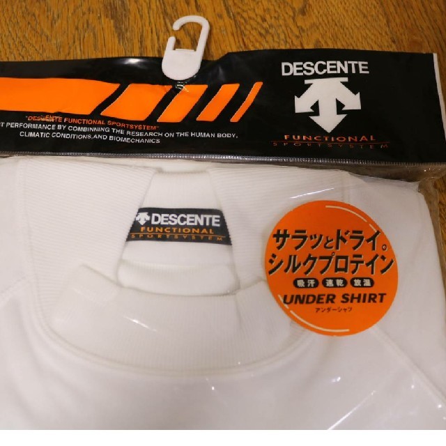 DESCENTE(デサント)のDESCENTE ベースボール アンダーシャツ スポーツ/アウトドアの野球(ウェア)の商品写真