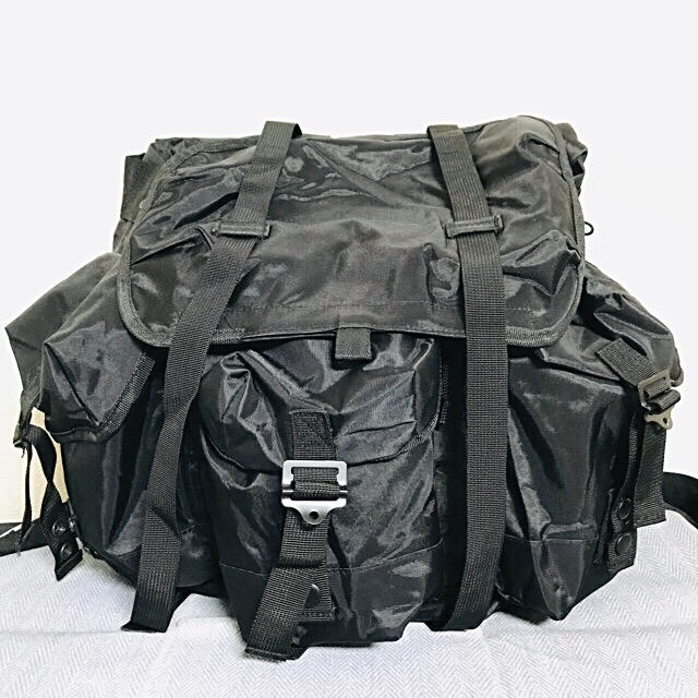 FIELD COMBAT NYLON LC-1　ミリタリーバックパック　黒