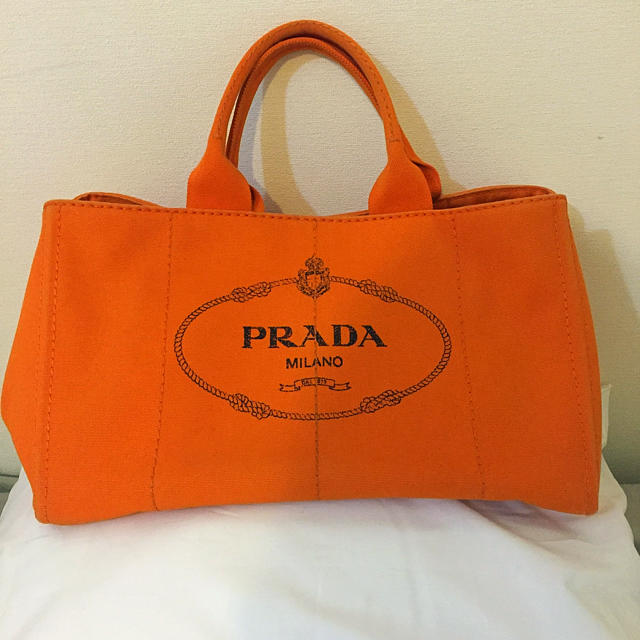 PRADA(プラダ)の【美品】PRADA♡プラダカナパ レディースのバッグ(トートバッグ)の商品写真