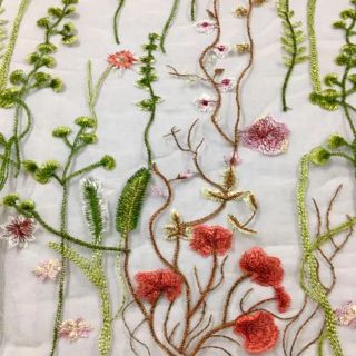 No.147 アイボリー 刺繍チュール レース生地 草花柄 ボタニカル柄の