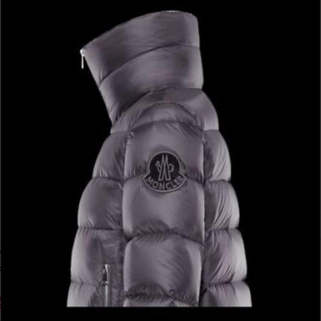 MONCLER - ☆ロンロン様専用☆MONCLER ベロア襟ダウンジャケット MONCLER - ☆ロンロン様専用☆MONCLER ベロア襟ダウンジャケット