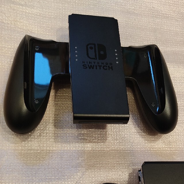 Nintendo Switch(ニンテンドースイッチ)のジョイコングリップ エンタメ/ホビーのゲームソフト/ゲーム機本体(家庭用ゲーム機本体)の商品写真