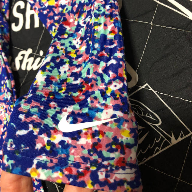 NIKE(ナイキ)のNIKE  キッズ/ベビー/マタニティのキッズ服女の子用(90cm~)(Tシャツ/カットソー)の商品写真