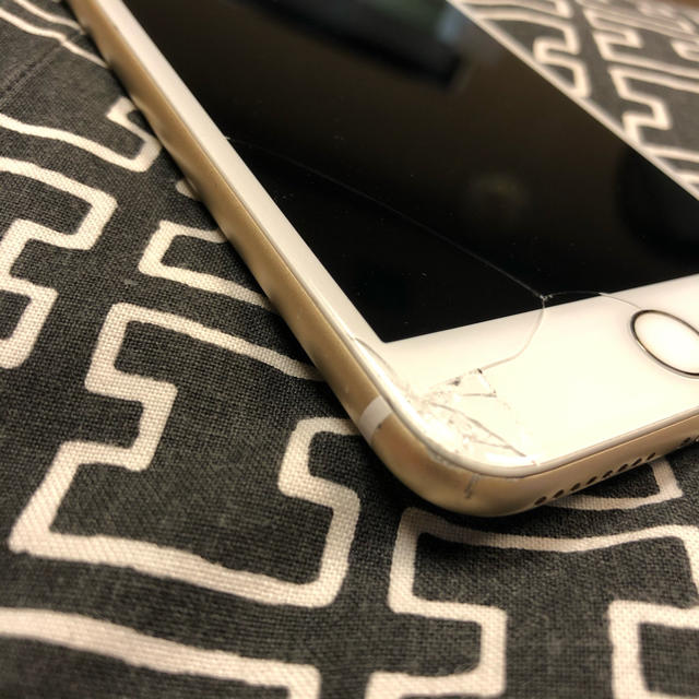 スマートフォン/携帯電話Apple iPhone 7 Plus GOLD 128GB SIMフリー
