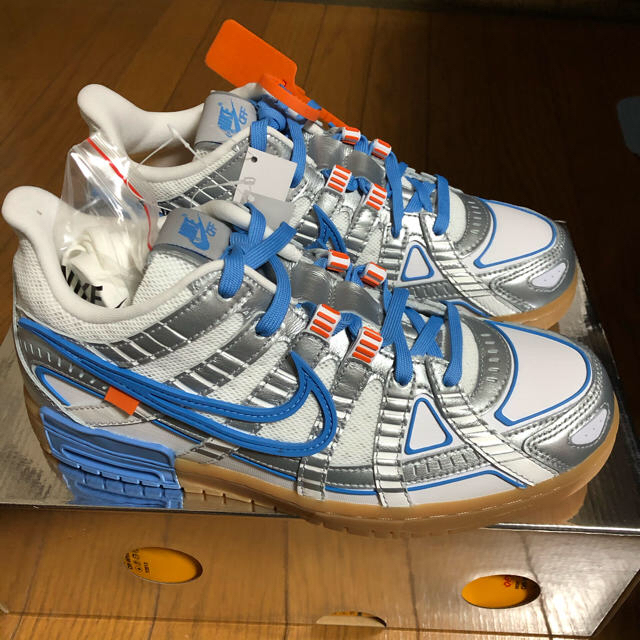 NIKE(ナイキ)のOFF WHITE NIKE AIR RUBBER DUNK LOW  メンズの靴/シューズ(スニーカー)の商品写真