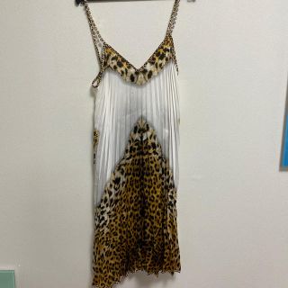 ジャストカヴァリ(Just Cavalli)のジャストカヴァリ　プリーツワンピース(ひざ丈ワンピース)