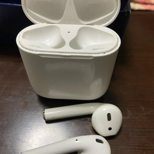 エアーポッズ Apple AirPodsのサムネイル