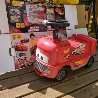 ディズニー(Disney)のカーズ レーシングトレーラー トミカ おもちゃ オモチャ アイデス ディズニー(電車のおもちゃ/車)