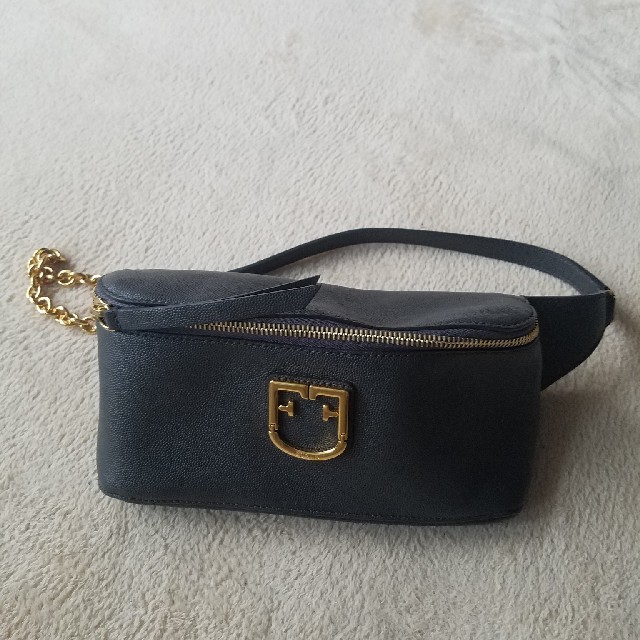 超美品 フルラ FURLA ボディバッグ 03-23070910