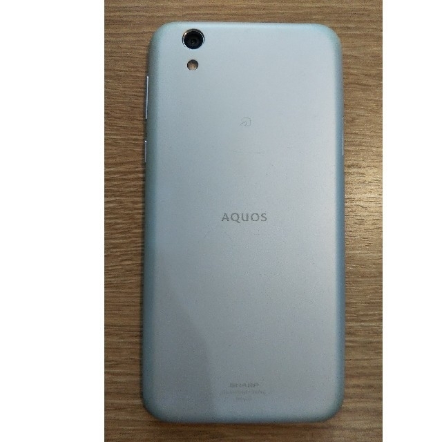 AQUOS(アクオス)のAQUOS sense SHV40_u + F-05J スマホ/家電/カメラのスマートフォン/携帯電話(スマートフォン本体)の商品写真