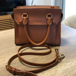 チャールズアンドキース(Charles and Keith)のチャールズ&キース　ハンドバッグ(ハンドバッグ)