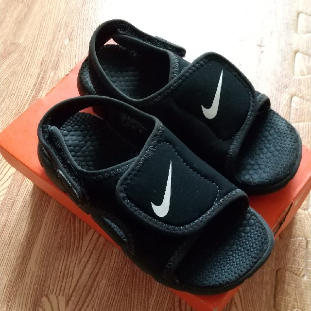 NIKE(ナイキ)のナイキ☆サンダル16cm キッズ/ベビー/マタニティのキッズ靴/シューズ(15cm~)(サンダル)の商品写真