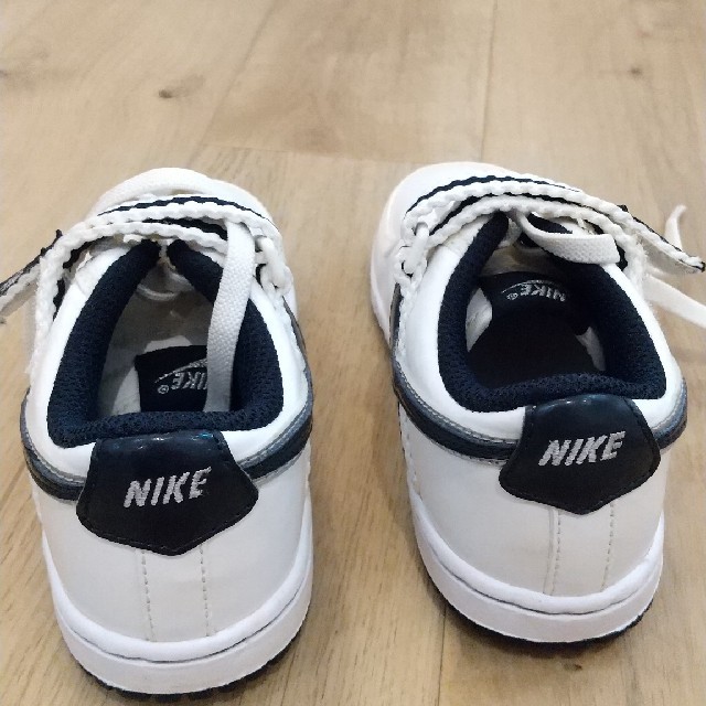 NIKE(ナイキ)のNIKE シューズ 14.0cm キッズ/ベビー/マタニティのベビー靴/シューズ(~14cm)(スニーカー)の商品写真