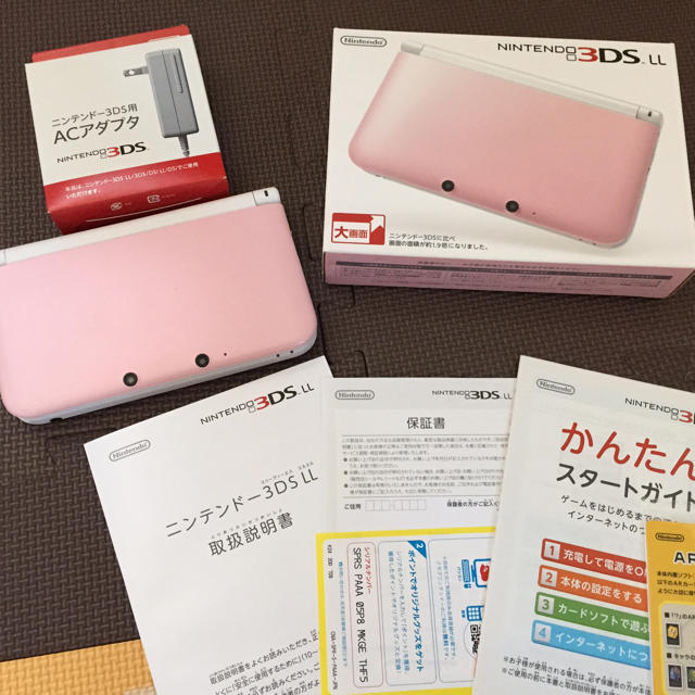 3DS LL ピンク 美品 充電器つき エンタメ/ホビーのゲームソフト/ゲーム機本体(携帯用ゲーム機本体)の商品写真