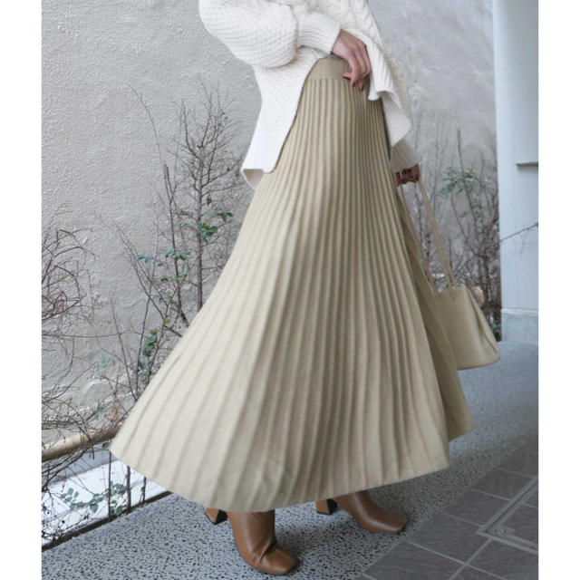 【やまみ様専用！CORNERS】ニットミディフレアスカート レディースのスカート(ロングスカート)の商品写真