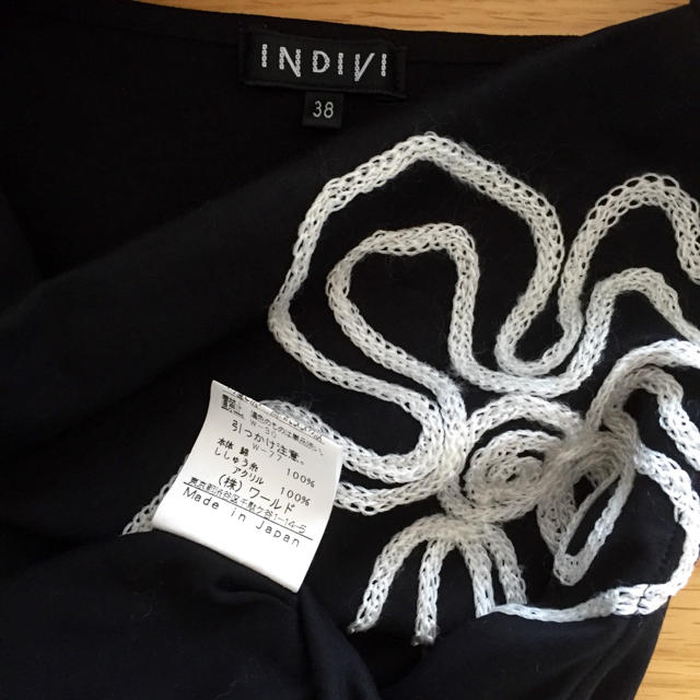 INDIVI(インディヴィ)のインディヴィ♡ノースリお花カットソー レディースのトップス(カットソー(半袖/袖なし))の商品写真
