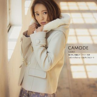 トッコ(tocco)の取り外し可能なフードファー付きリボントグルショート丈ダッフルコート【camode(ダッフルコート)