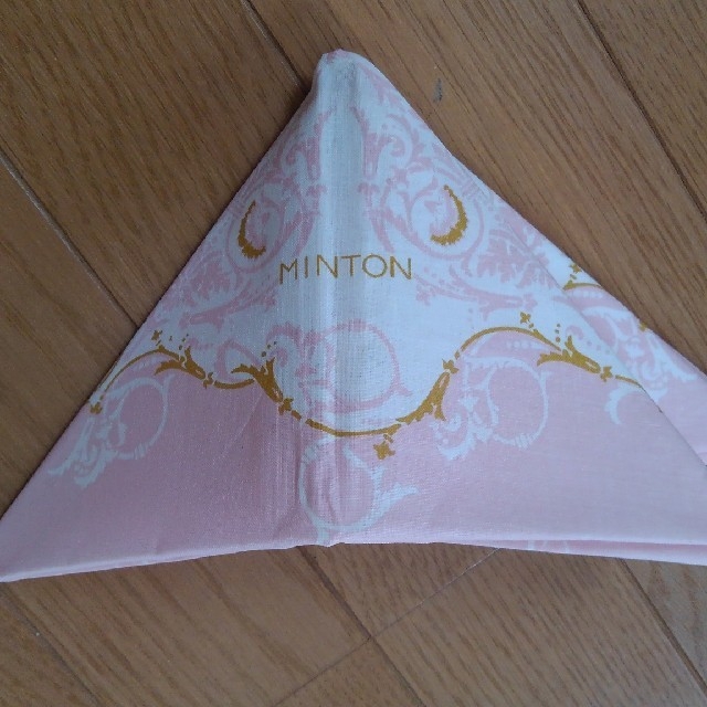 MINTON(ミントン)のミントン　テーブルナフキン レディースのファッション小物(ハンカチ)の商品写真