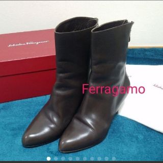 サルヴァトーレフェラガモ(Salvatore Ferragamo)のBartley様専用★美品【Ferragamo】ショ－トブ－ツ(ブーツ)