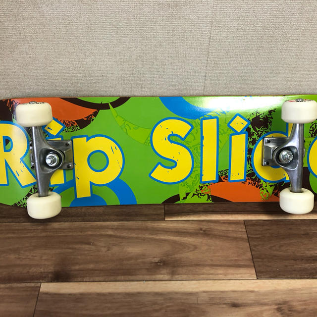 リップスライド(RIP SLIDE) 31インチ スケートボードの通販 by マックスどん兵衛's shop｜ラクマ