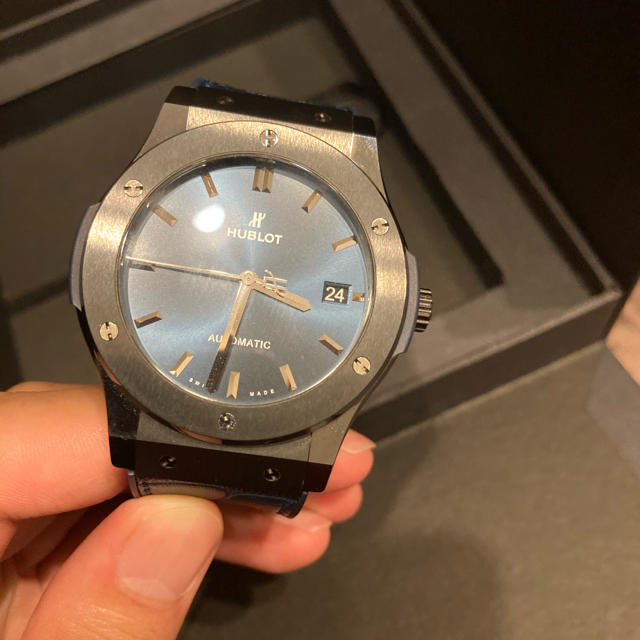 HUBLOT(ウブロ)のHUBLOTクラシックフュージョンセラミックブルー最終値下げ メンズの時計(腕時計(アナログ))の商品写真