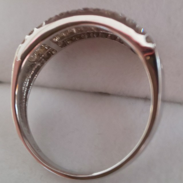 【ぴあん様専用】k18WG  1.0  ダイヤリング レディースのアクセサリー(リング(指輪))の商品写真