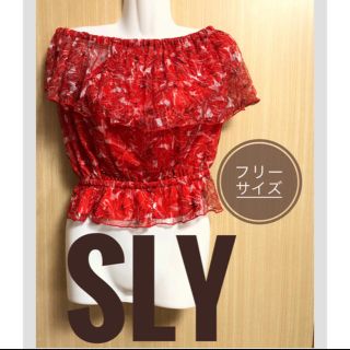 スライ(SLY)のSLY オフショル　赤(カットソー(半袖/袖なし))