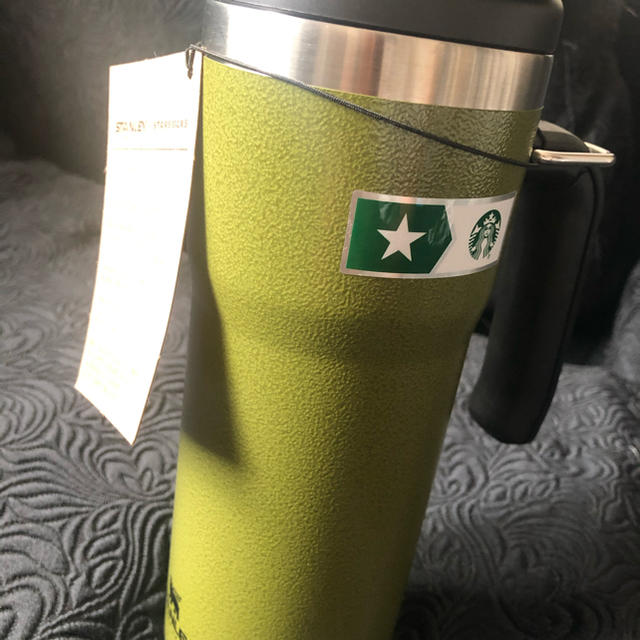 Starbucks Coffee(スターバックスコーヒー)の海外限定スターバックス×スタンレータンブラーステンレスボトル保温保冷 インテリア/住まい/日用品のキッチン/食器(タンブラー)の商品写真