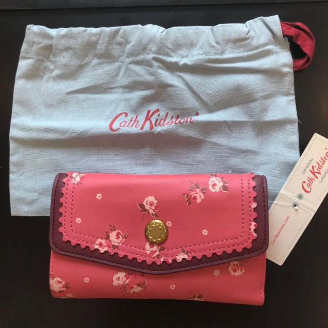Cath Kidston(キャスキッドソン)のレザーエンベロープウォレット　ウィンボーンディッツィ レディースのファッション小物(財布)の商品写真