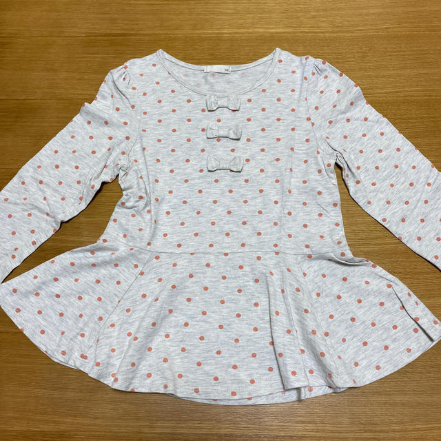 GU(ジーユー)の女の子　140 最終値下げ キッズ/ベビー/マタニティのキッズ服女の子用(90cm~)(Tシャツ/カットソー)の商品写真