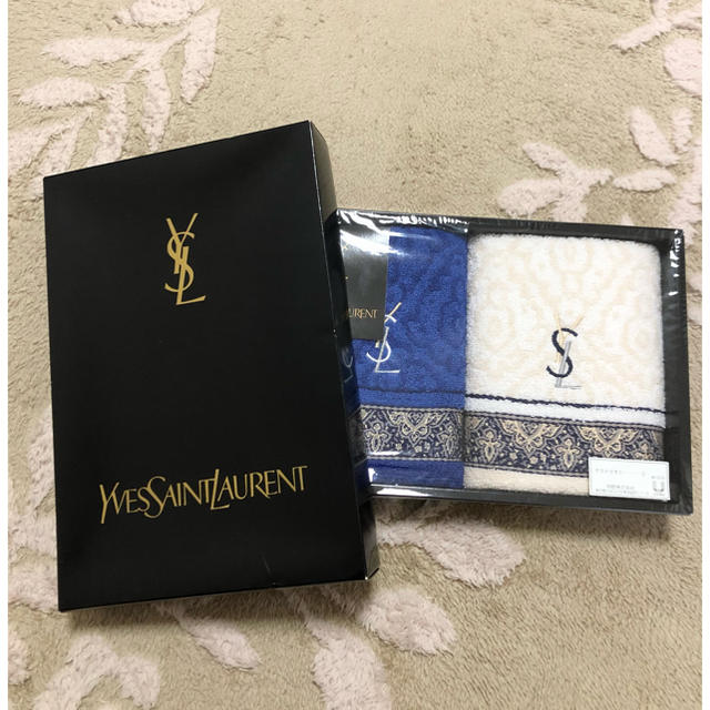 Yves Saint Laurent Beaute(イヴサンローランボーテ)のYSL ハンカチ レディースのファッション小物(ハンカチ)の商品写真