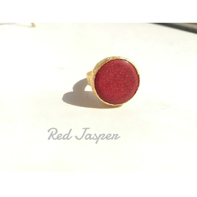 『Red Jasper Stone』の世界でひとつの天然石リング レディースのアクセサリー(リング(指輪))の商品写真