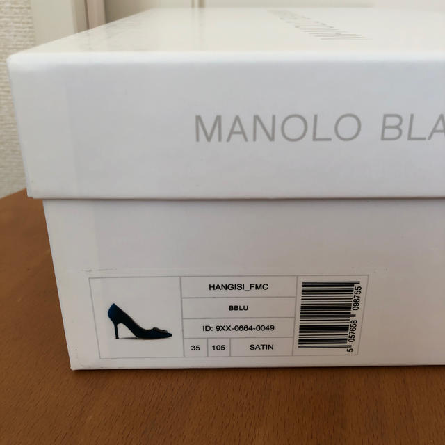 MANOLO BLAHNIK(マノロブラニク)のMANOLO BLAHNIK レディースの靴/シューズ(ハイヒール/パンプス)の商品写真