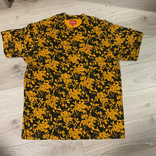 supreme small box logo tee black floral