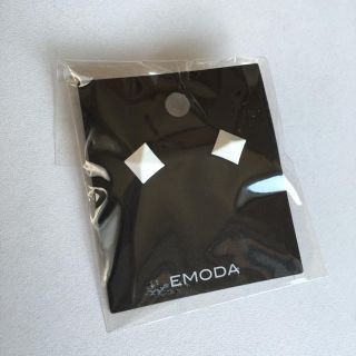 エモダ(EMODA)のEMODA♡スクエアピアス(ピアス)