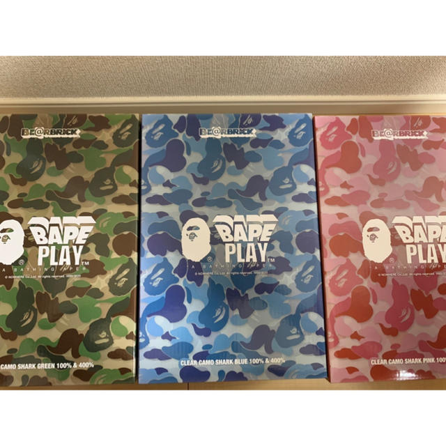 MEDICOM TOY(メディコムトイ)のBAPE BE@RBRICK ABC CAMO SHARK 100%&400% エンタメ/ホビーのフィギュア(その他)の商品写真