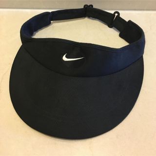 ナイキ(NIKE)のNIKE  ナイキサンバイザー　（ブラック）(サンバイザー)