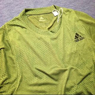 アディダス(adidas)のアディダスTシャツ★メンズS★グリーン★新品未使用(トレーニング用品)