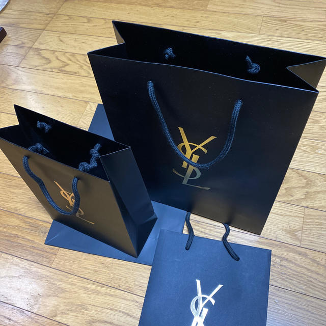 Yves Saint Laurent Beaute(イヴサンローランボーテ)のYSL ショップバッグ4枚 レディースのバッグ(ショップ袋)の商品写真