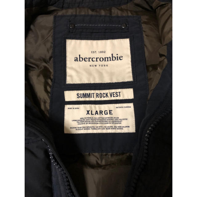 Abercrombie&Fitch(アバクロンビーアンドフィッチ)のアバクロ  ダウンベスト アバクロンビー&フィッチ メンズのジャケット/アウター(ダウンベスト)の商品写真