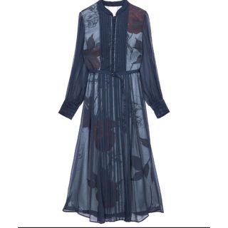 アメリヴィンテージ(Ameri VINTAGE)の美品　AMERI ELLA VEIL DRESS(ロングワンピース/マキシワンピース)