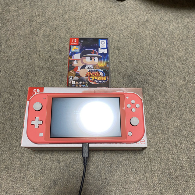 Switch lite コーラルピンク