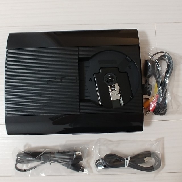 PlayStation3(プレイステーション3)の⭐美品・完品 PS3本体 ⭐ エンタメ/ホビーのゲームソフト/ゲーム機本体(家庭用ゲーム機本体)の商品写真