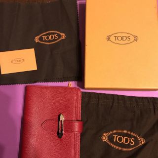 トッズ(TOD'S)のじょりぽん♪様♡専用ページ♡ディズニーハンドクリーム♡&TOD'Sシステム手帳♡(手帳)