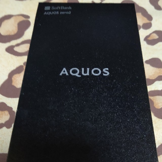 新品 AQUOS zero2 906SH SIMロック解除済みスマートフォン/携帯電話